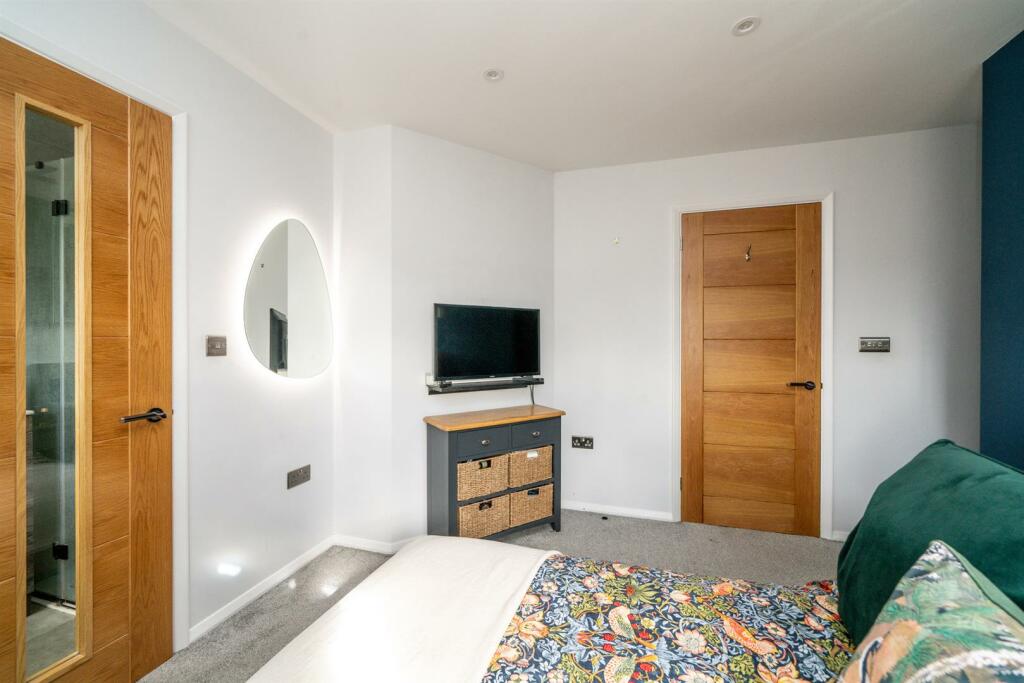 Additional image 23 of Tennyson Road, St. Albans