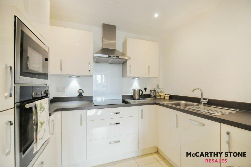 Additional image 7 of 44 Eleanor House, London Road, St. Albans AL1 1NR