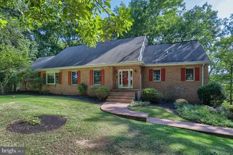 Primary image of 16 Beaver Road, Hershey, PA 17033
