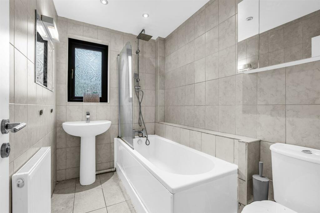 Additional image 13 of The Brambles, Welwyn