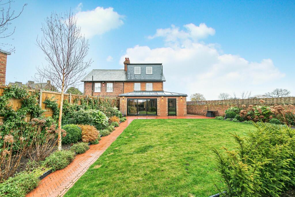 Additional image 4 of Applecross Cottage, Station Road, Welham Green, AL9