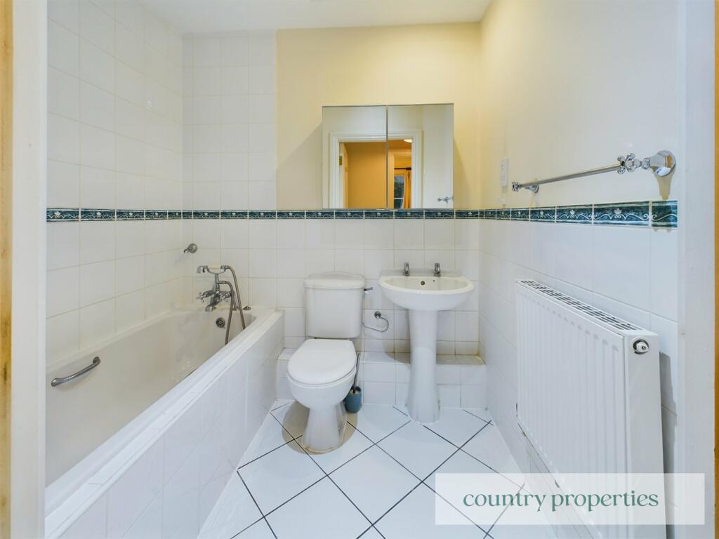 Additional image 7 of Oaklands Court, WELWYN, AL6