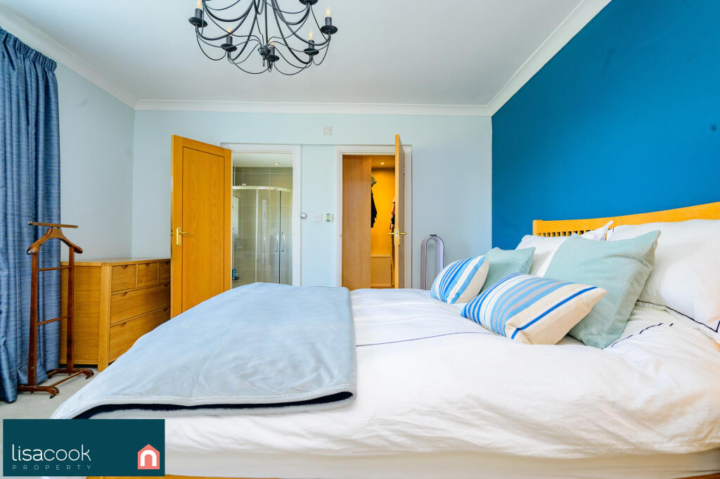 Additional image 15 of Park Street Lane, St Albans, AL2