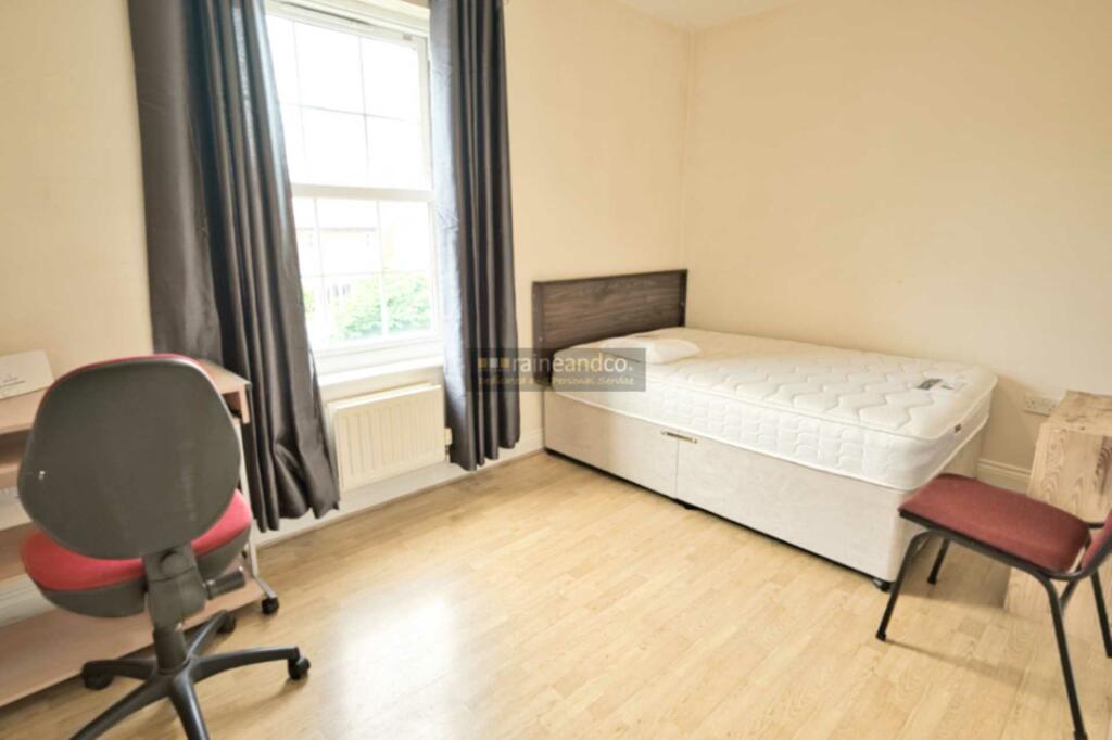 Additional image 7 of Waight Close, Hatfield