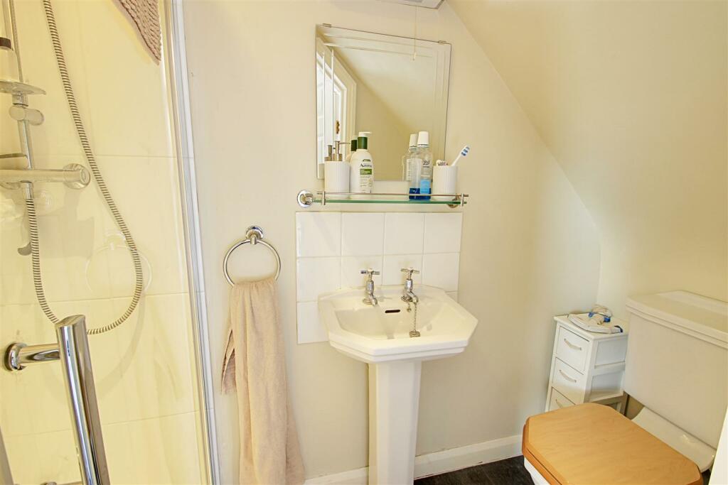 Additional image 28 of Collyer Road, London Colney, St Albans