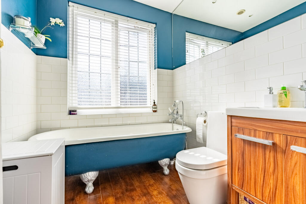 Additional image 19 of Upton Avenue, St. Albans, Hertfordshire, AL3