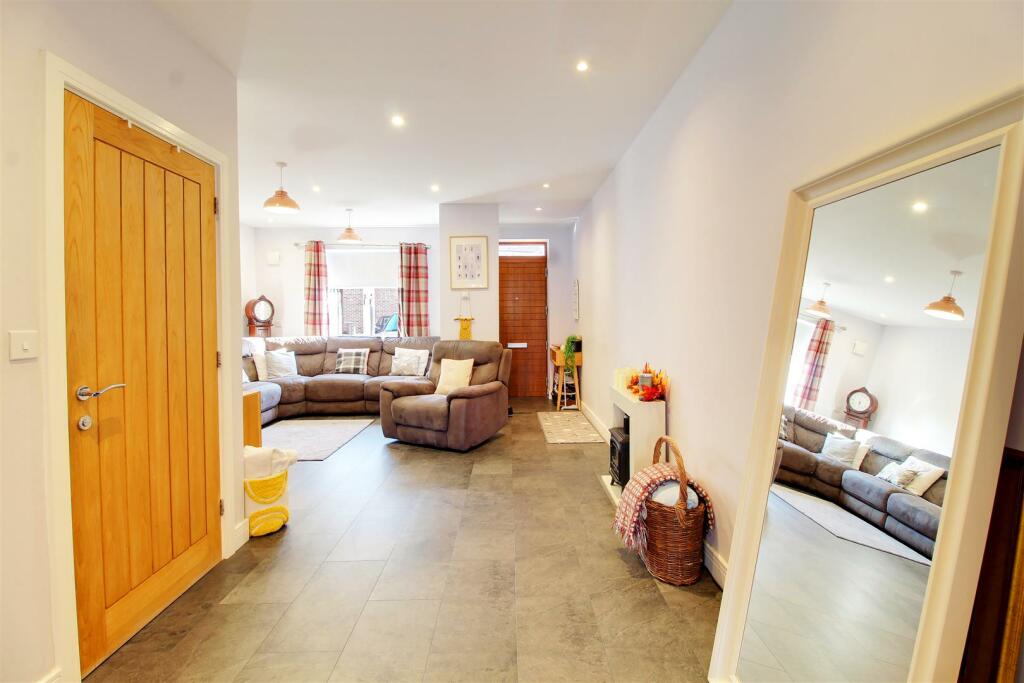 Additional image 5 of Green Close, Brookmans Park