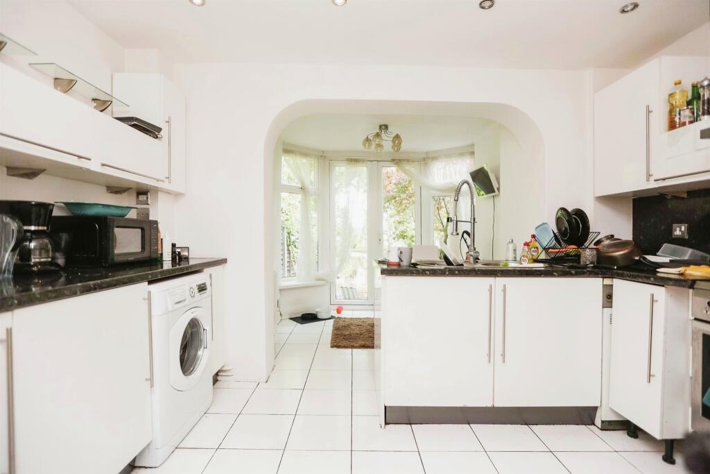 Additional image 8 of Raddlebarn Farm Drive, Selly Oak, Birmingham