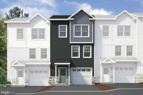 168 Highpoint Park Drive, Pleasant Gap, PA 16823