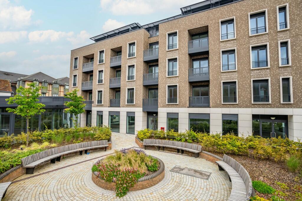 Additional image 4 of Bricket Road, St. Albans, Hertfordshire, AL1