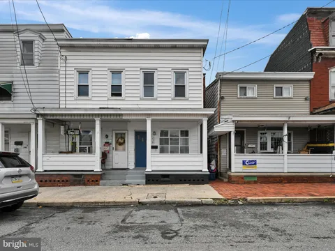 238 S 2nd Street, Saint Clair, PA 17970