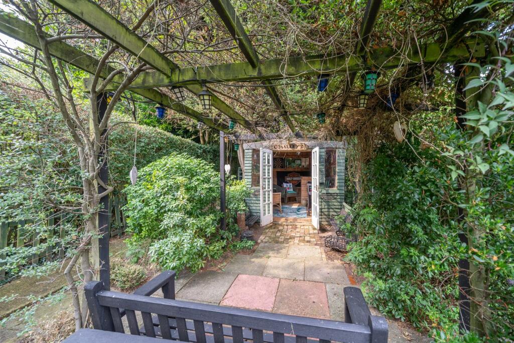 Additional image 33 of Mile House Lane, St Albans