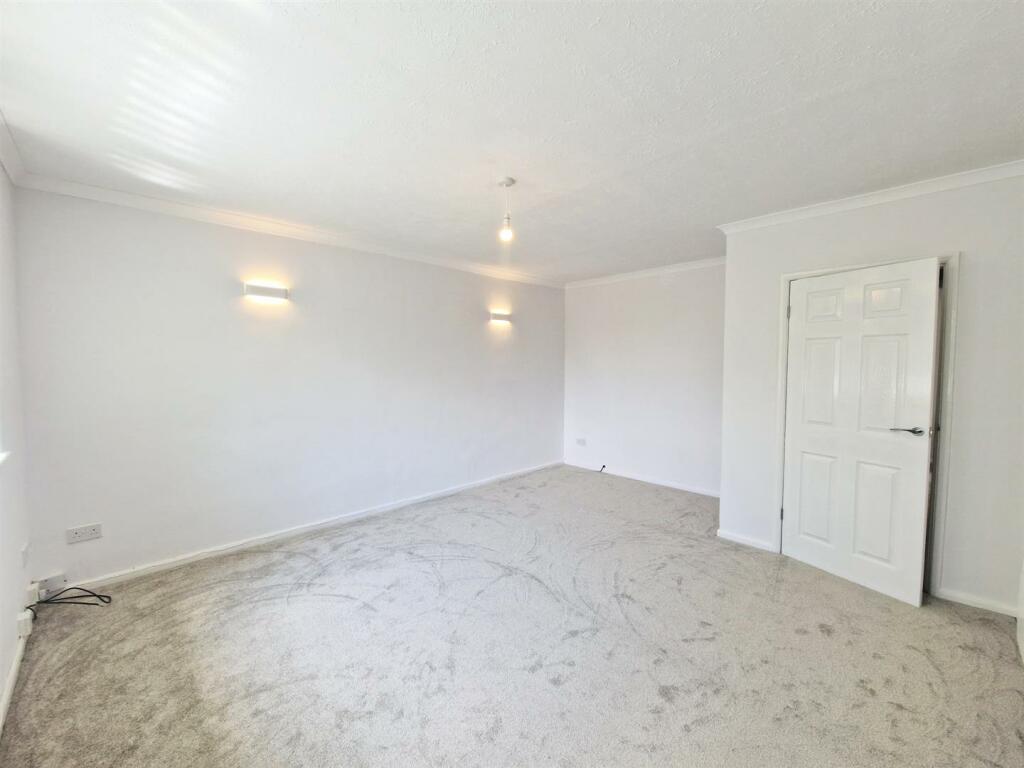 Additional image 11 of South Road, Northfield, Birmingham, B31