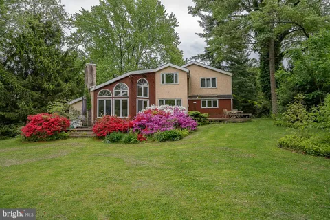 742 Newtown Road, Villanova, PA 19085