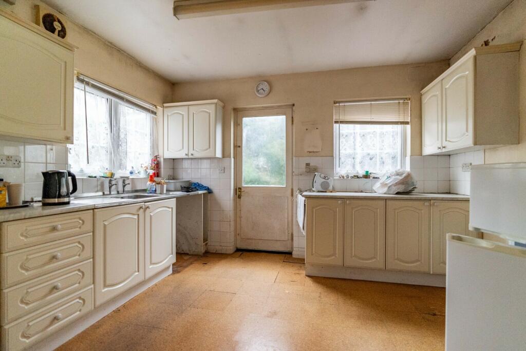 Additional image 2 of Tippendell Lane, Park Street, St. Albans, Hertfordshire, AL2