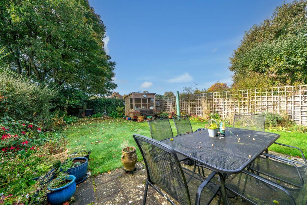 Additional image 23 of Fontmell Close, St. Albans