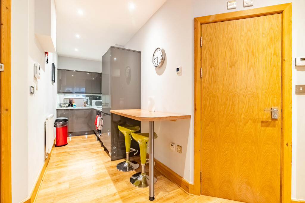 Additional image 7 of St. Peters Street, St. Albans, Hertfordshire, AL1