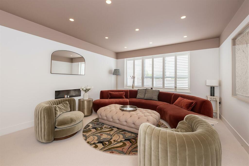 Additional image 14 of Ox Lane, Harpenden