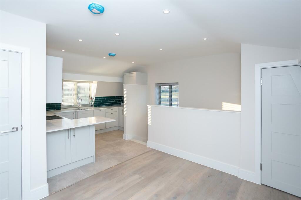 Additional image 21 of New Road, Welwyn Garden City