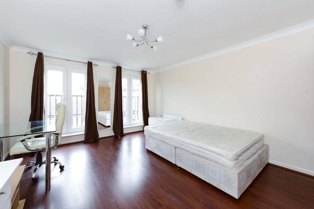 Additional image 11 of The Runway, Hatfield