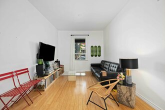 Additional image 3 of 33 Foxley St