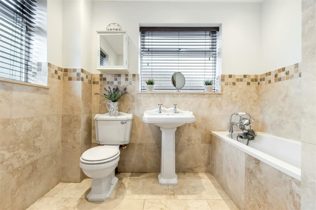 Additional image 19 of Ramsey Close, Brookmans Park, Herts