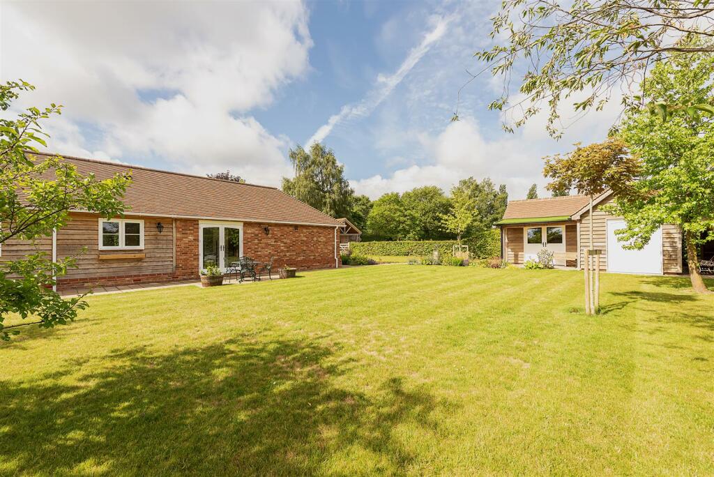 Additional image 10 of Mackerye End, Harpenden