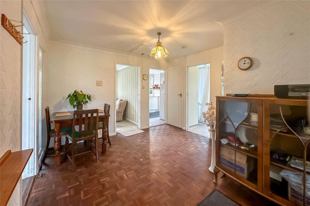 Additional image 19 of Spooners Drive, Park Street, St. Albans, Hertfordshire, AL2