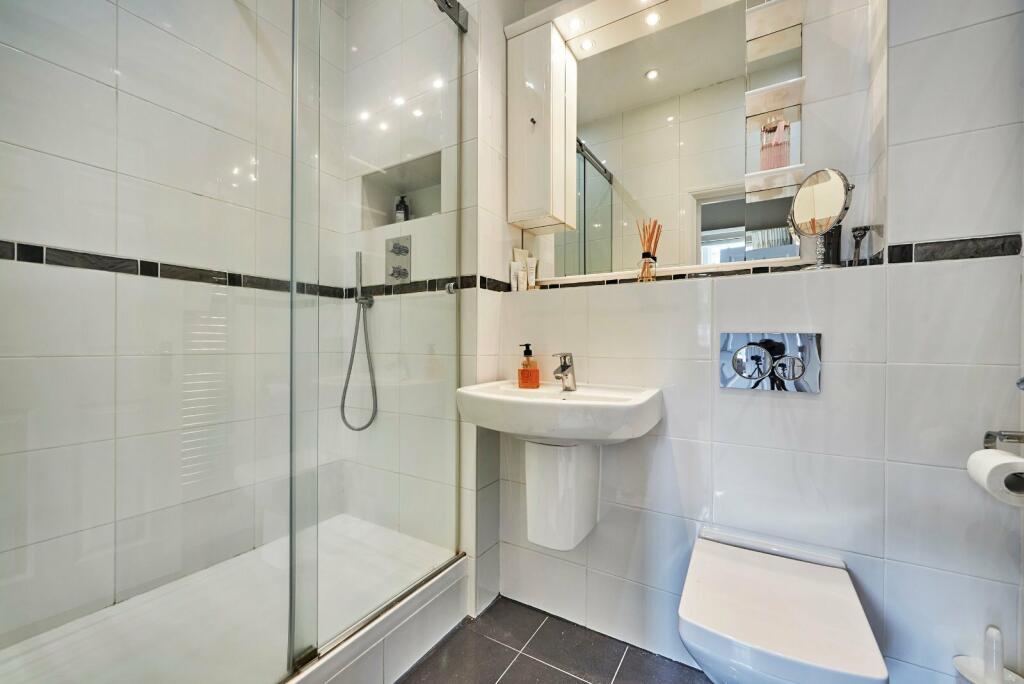 Additional image 12 of Boyes Crescent, Napsbury Park, St. Albans, Hertfordshire, AL2