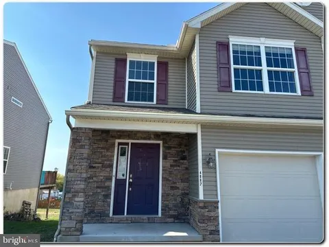 4882 Mt Vernon St, Temple, PA 19560