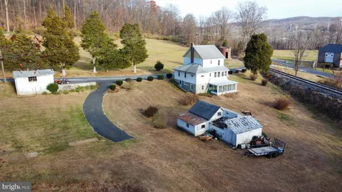 7667 Carls Hill Road, Zionsville, PA 18092