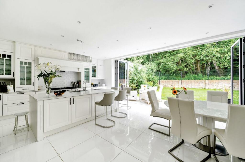 Additional image 3 of Dixons Hill Close, North Mymms, Hertfordshire