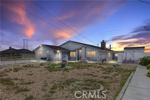 11271 Mohawk Road, Apple Valley, CA 92308