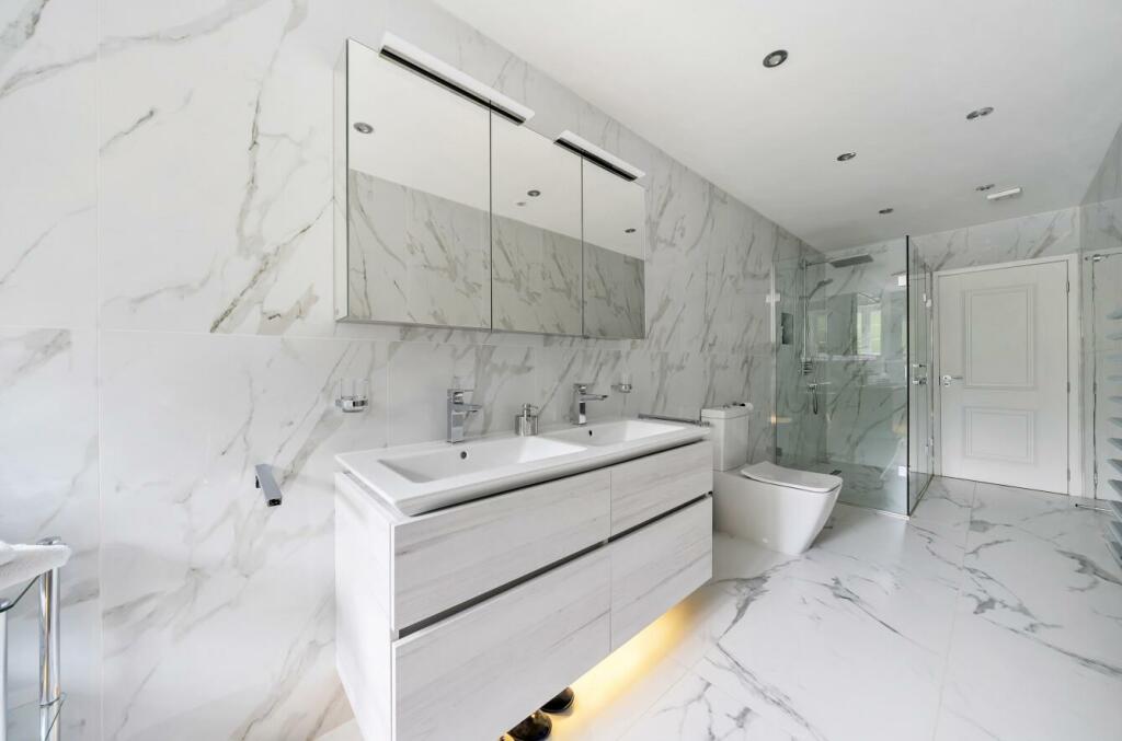 Additional image 13 of Dixons Hill Close, North Mymms, Hertfordshire