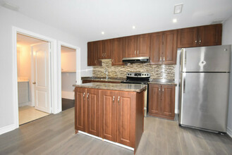 Additional image 4 of 32 Academy Dr