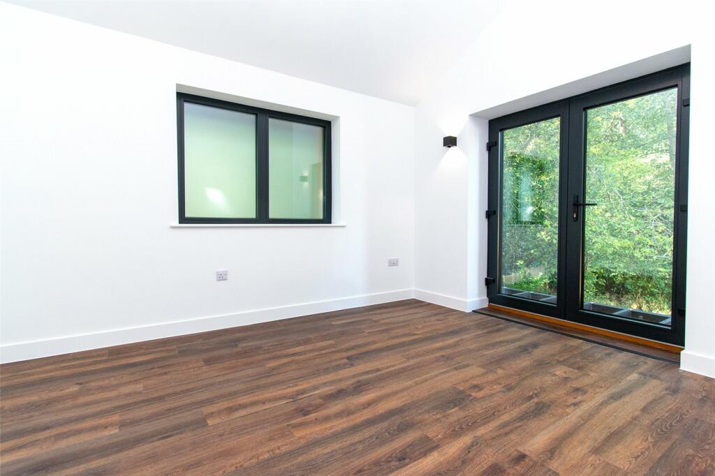 Additional image 23 of Park Street Lane, Park Street, St. Albans, Hertfordshire, AL2