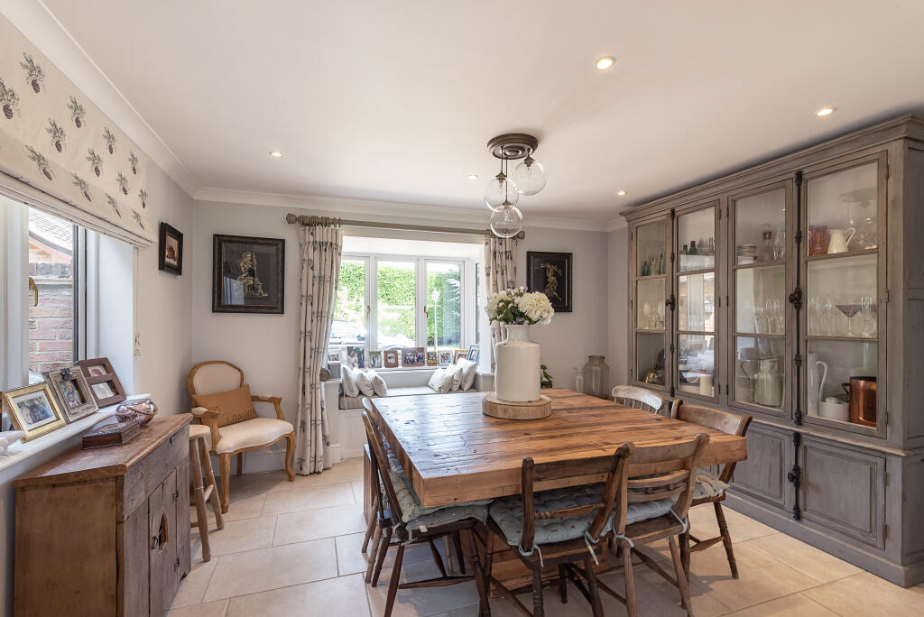 Additional image 5 of Holly Lane, Harpenden, AL5