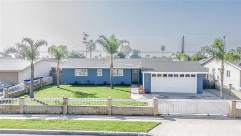 565 W Van Koevering Street, Rialto, CA 92376