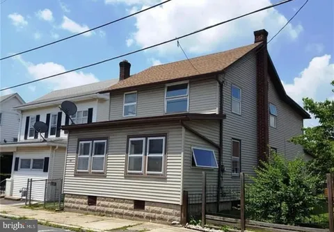 366 S 2nd Street, Lehighton, PA 18235