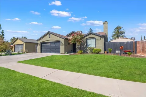 1786 Cochran Avenue, Tulare, CA 93274