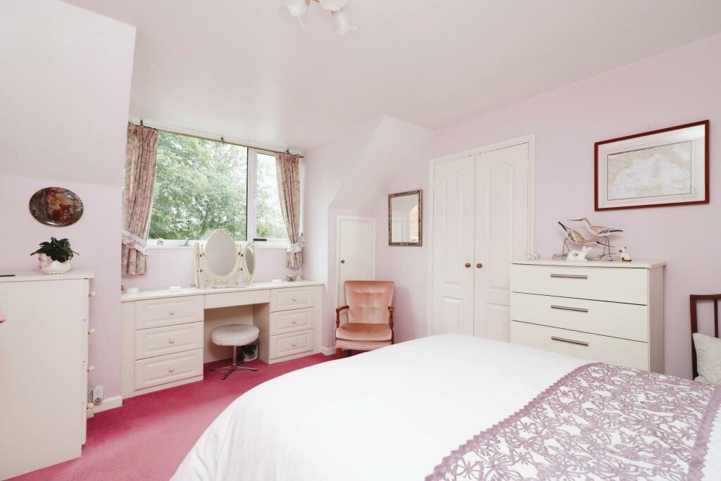 Additional image 14 of Hillside Way, Welwyn, Herts, AL6