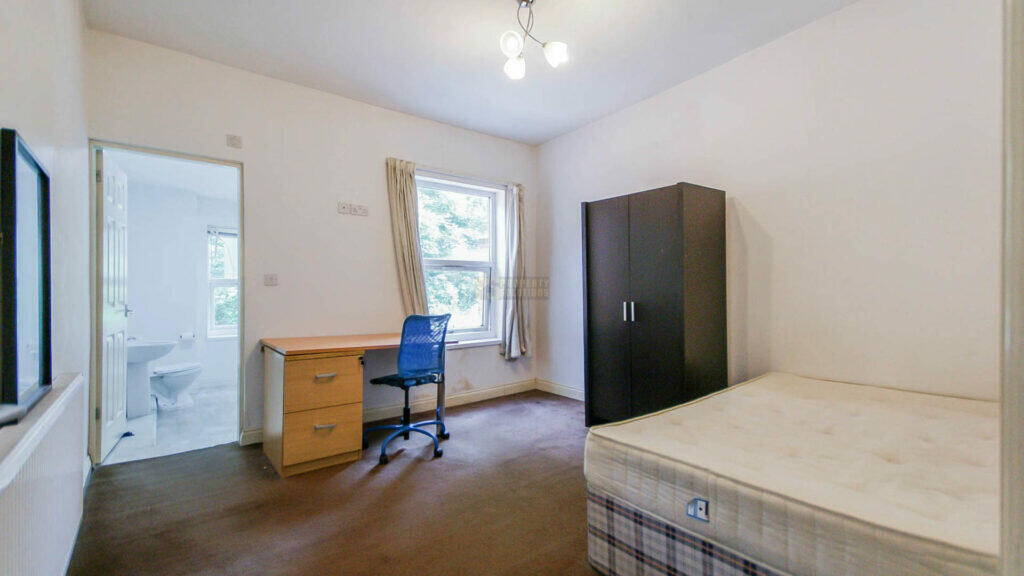 Additional image 5 of Dogpool Lane, Birmingham, B30 2XH