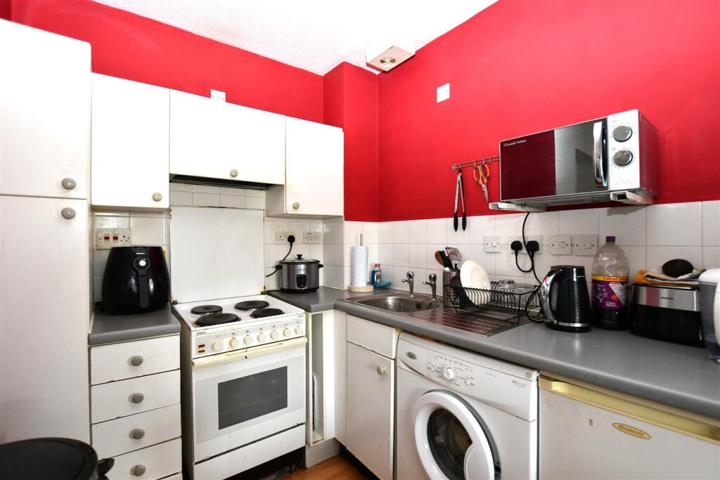 Additional image 4 of Chatsworth Court, Stanhope Road, St. Albans