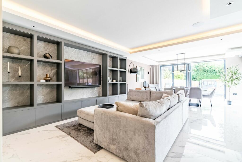 Additional image 3 of Watford Road, St. Albans, Hertfordshire, AL1