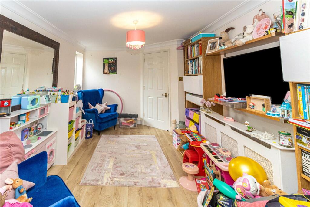 Additional image 12 of Magnolia Close, Park Street, St. Albans, Hertfordshire