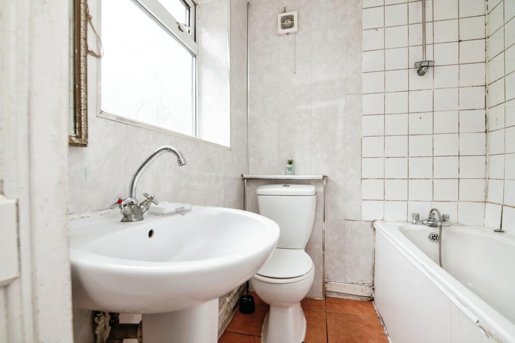 Additional image 9 of Warwick Road, Birmingham, B11