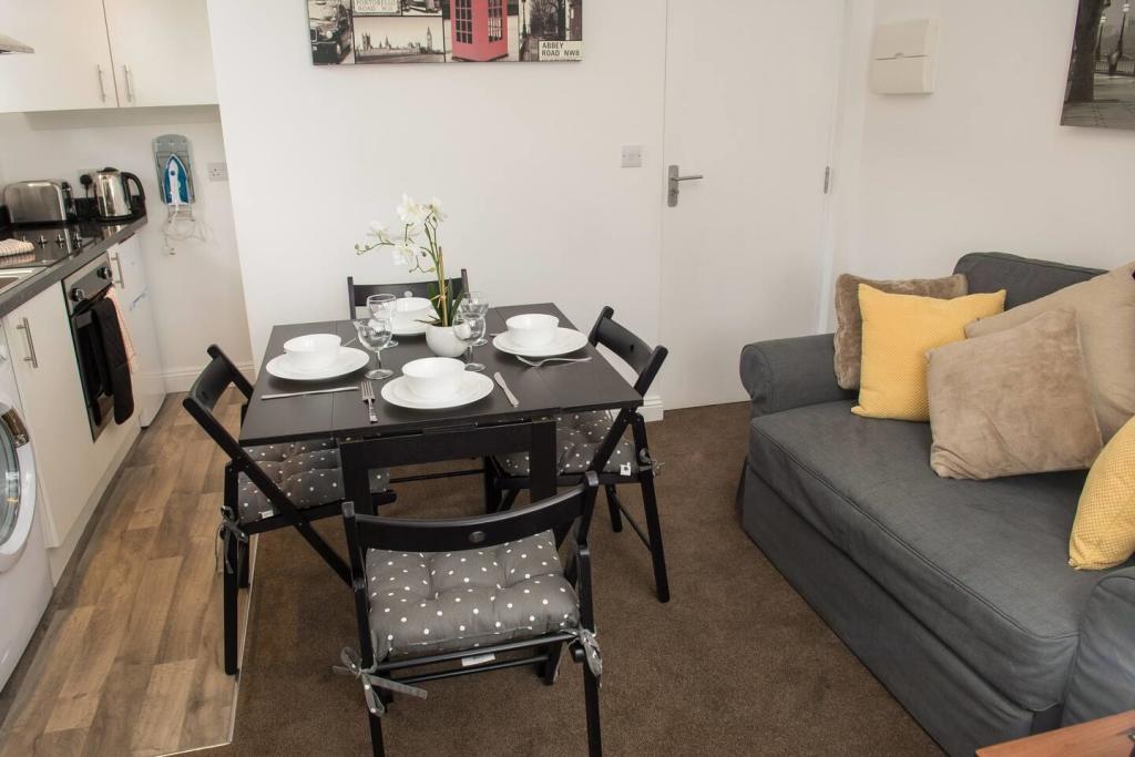 Additional image 8 of School Road, Moseley, Birmingham