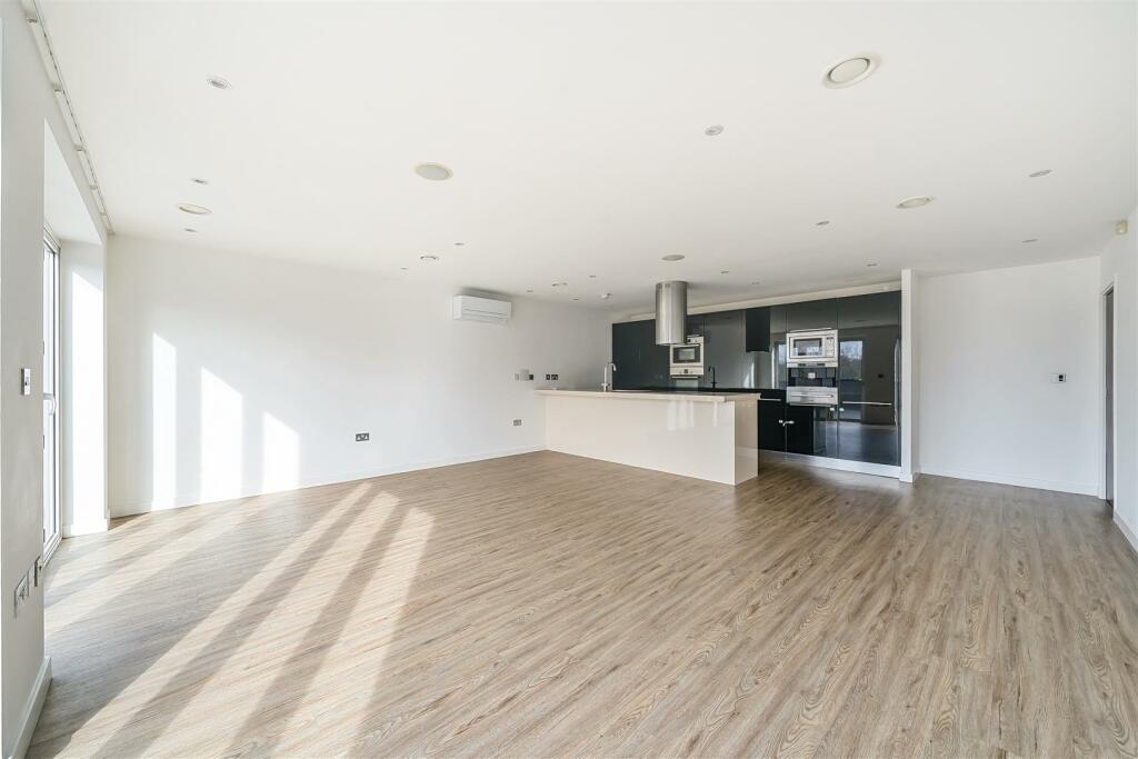 Additional image 3 of Campfield Road, St. Albans