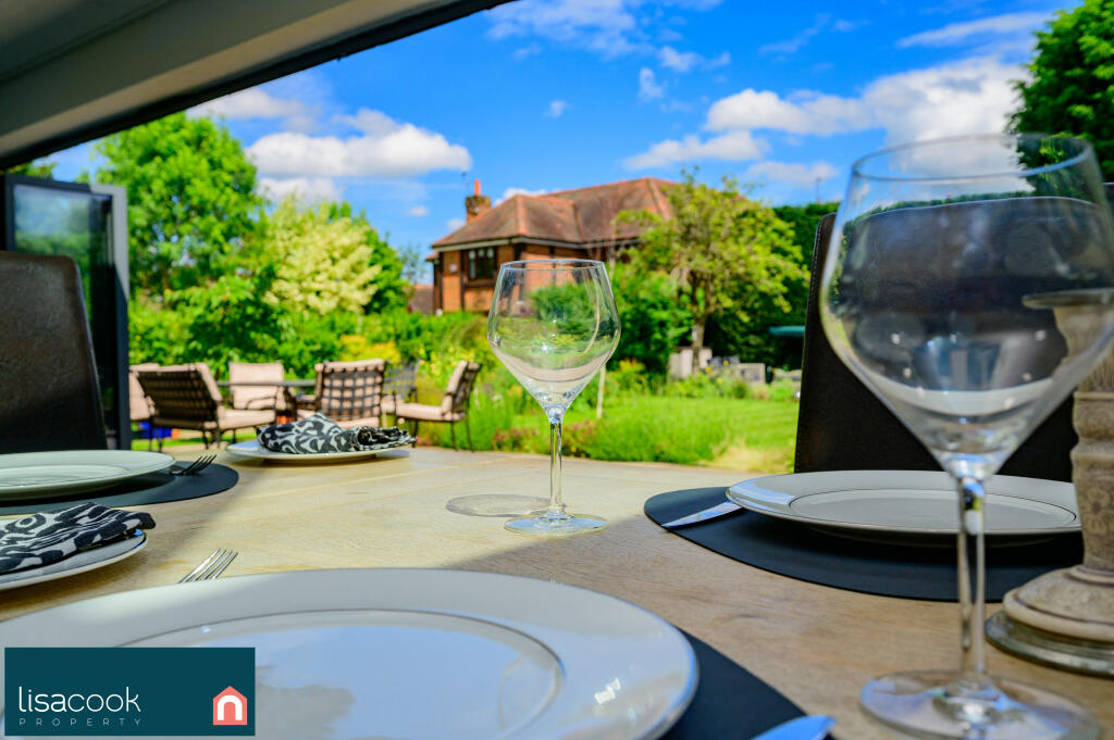 Additional image 11 of Park Street Lane, St Albans, AL2