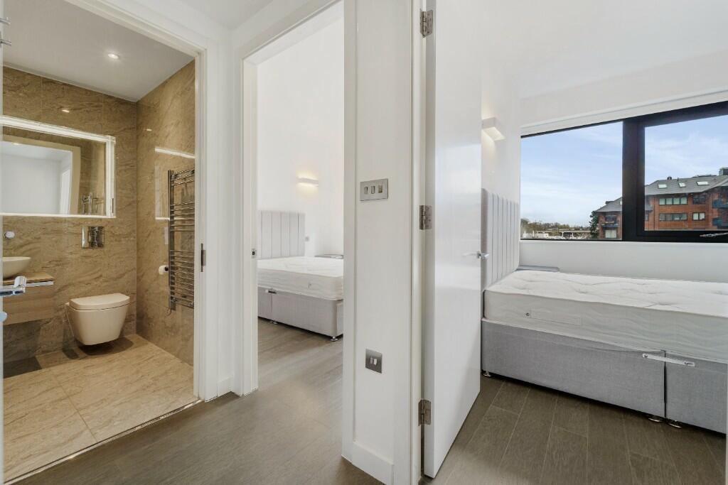 Additional image 5 of Everard Close, St. Albans, Hertfordshire, AL1